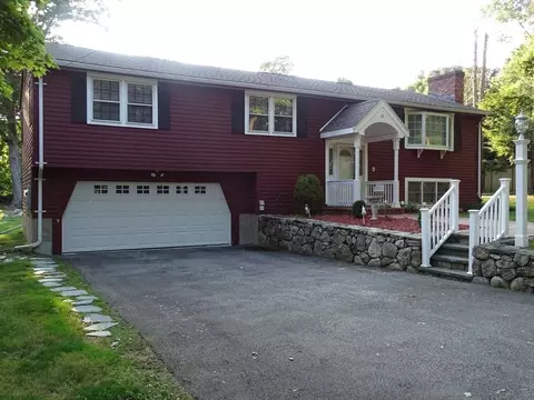 44 Foxhill Rd, Framingham, MA 01701