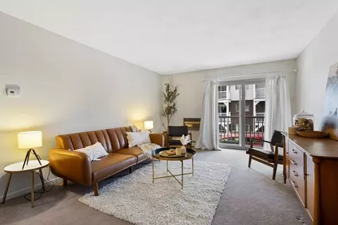 205 Independence Ave #222, Quincy, MA 02169