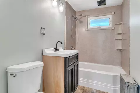 88 Spring St, West Springfield, MA 01089 photo 28