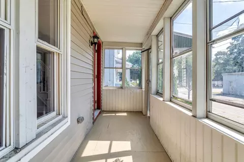 88 Spring St, West Springfield, MA 01089 photo 4