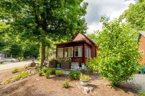 1 Whispering Pines Rd #1, Westford, MA 01886