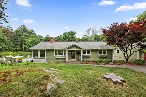254 Central St, Boylston, MA 01505
