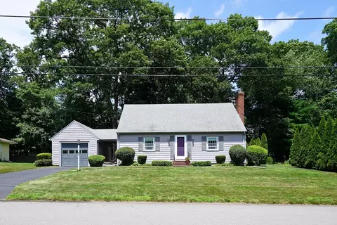 85 Calvin Rd, North Attleboro, MA 02760