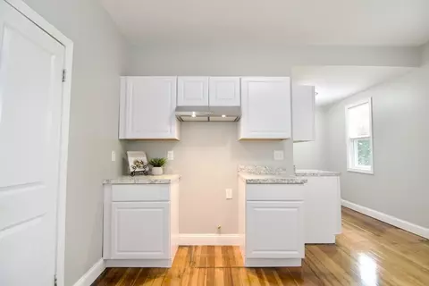711 Sumner Ave, Springfield, MA 01108 photo 10