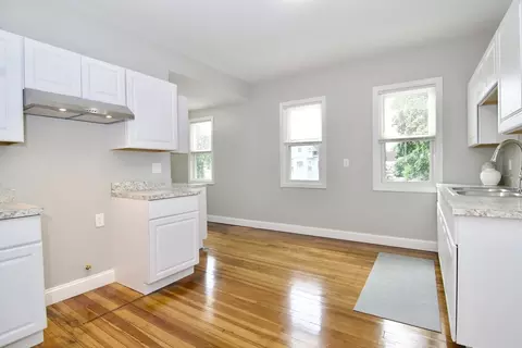711 Sumner Ave, Springfield, MA 01108 photo 7