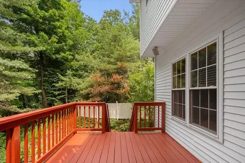 Exterior - 160 Brookside Dr, Gardner, MA 01440 photo 8 of 9