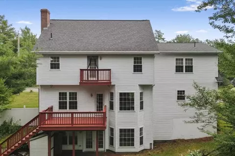 Exterior - 160 Brookside Dr, Gardner, MA 01440 photo 6 of 9