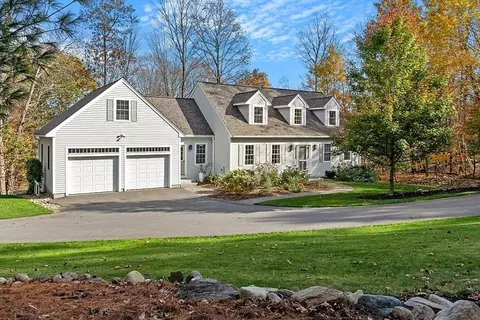 6 Trillium Ct #6, Lunenburg, MA 01462
