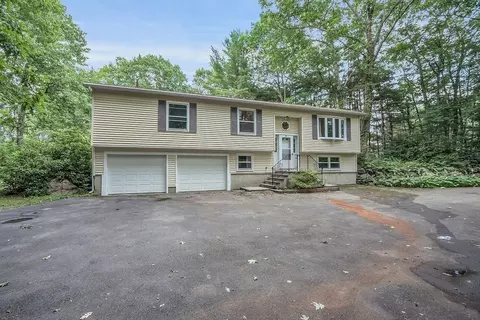 121 Ash St, Spencer, MA 01562
