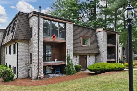 4 Greenbriar Dr #201, North Reading, MA 01864