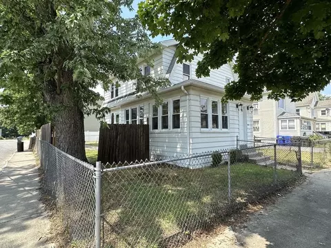 4 Langdon, Springfield, MA 01104 photo 3