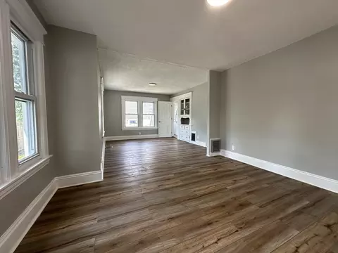 4 Langdon, Springfield, MA 01104 photo 8