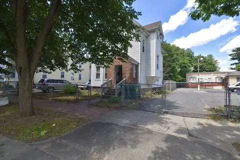 98 Alderman St, Springfield, MA 01108 photo 3