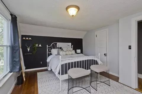 39 Dewey St, Chicopee, MA 01020 photo 20