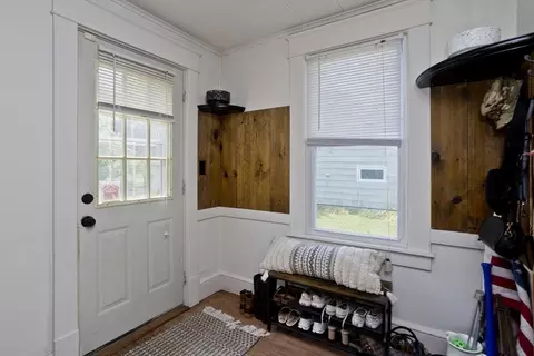 39 Dewey St, Chicopee, MA 01020 photo 14