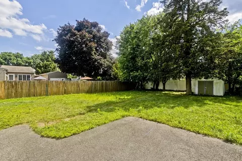 39 Dewey St, Chicopee, MA 01020 photo 30