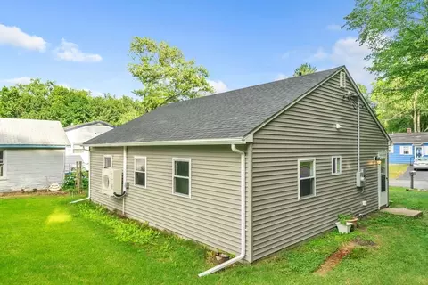 Exterior - 6 Shelby St, Springfield, MA 01109 photo 5 of 5