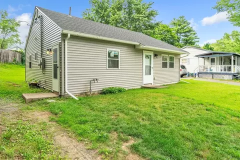 Exterior - 6 Shelby St, Springfield, MA 01109 photo 2 of 5