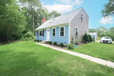 22 Ridgewood Dr, Sandwich, MA 02537
