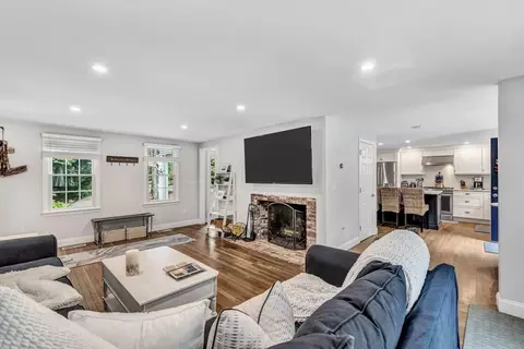 75 The Hunt Cir, Mashpee, MA 02649 photo 6