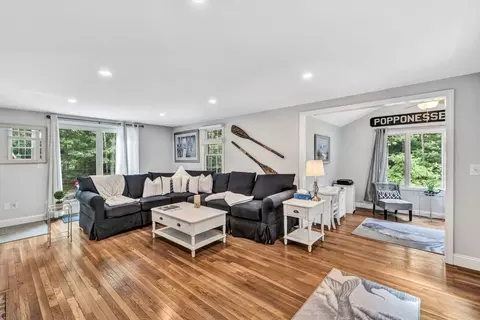 75 The Hunt Cir, Mashpee, MA 02649 photo 3