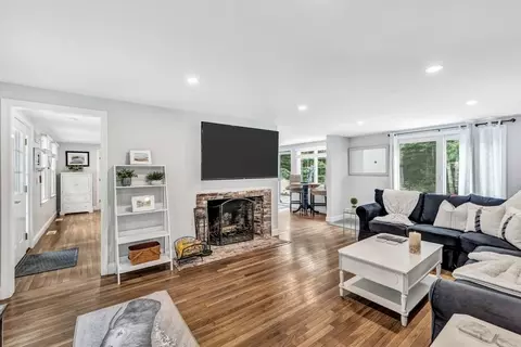 75 The Hunt Cir, Mashpee, MA 02649 photo 10