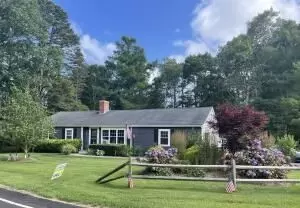 157 Lumbert Mill Rd, Barnstable, MA 02632