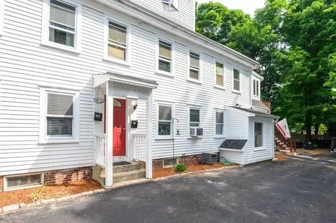 5 Cedar Ct #A, Amesbury, MA 01913