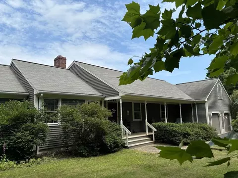 160 Greenwich Rd, Hardwick, MA 01082