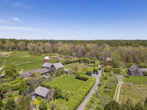5 County Rd, Plympton, MA 02367