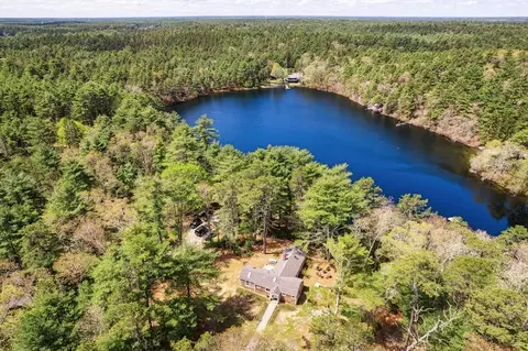 89 77 Powder Horn Pond Rd, Plymouth, MA 02360