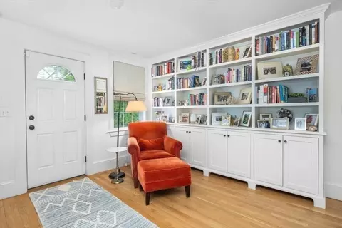 28 Crowes Ln, Hingham, MA 02043 photo 5