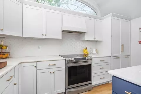 28 Crowes Ln, Hingham, MA 02043 photo 11