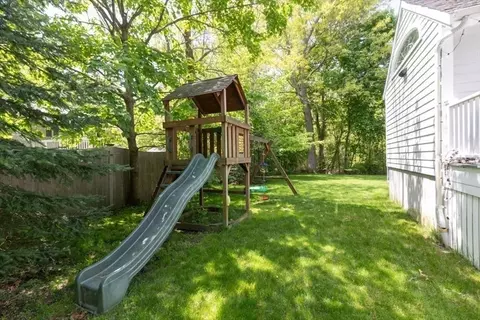 28 Crowes Ln, Hingham, MA 02043 photo 35