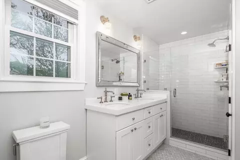 28 Crowes Ln, Hingham, MA 02043 photo 15