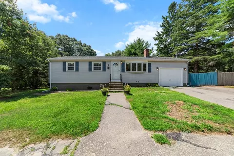 9 Cochato Park, Randolph, MA 02368