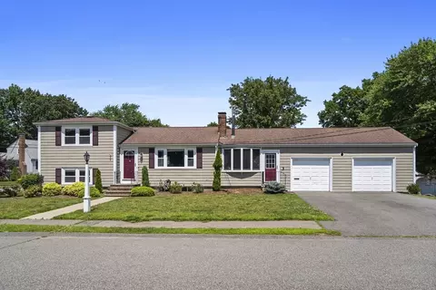 171 Carol Dr, Dedham, MA 02026