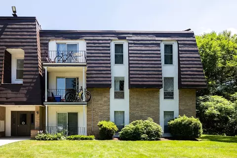 8 Kennedy Ln #19, Milford, MA 01757
