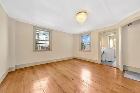 Bedroom - 29-31 Pleasant St, Gloucester, MA 01930 photo 1 of 3