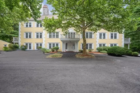 1 Riverview Blvd #6-208, Methuen, MA 01844