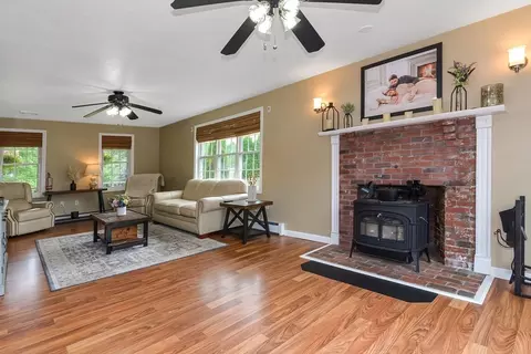71 E Charlton Rd, Spencer, MA 01562 photo 7