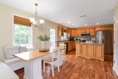 71 E Charlton Rd, Spencer, MA 01562 photo 8