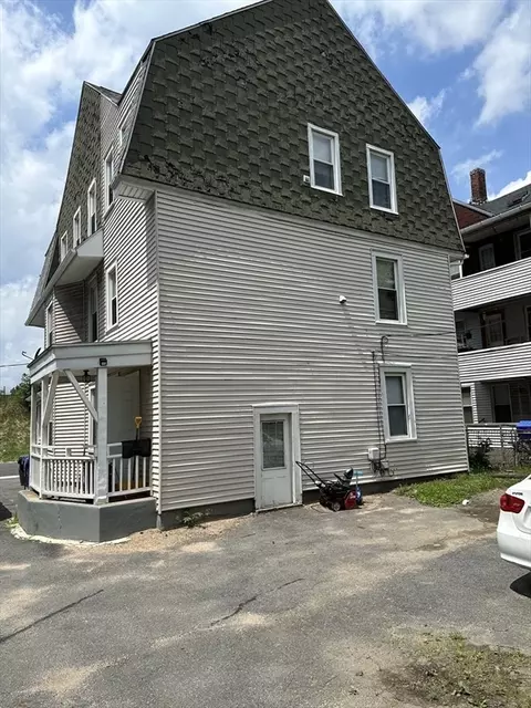 371-373 E Columbus Ave, Springfield, MA 01105 photo 3