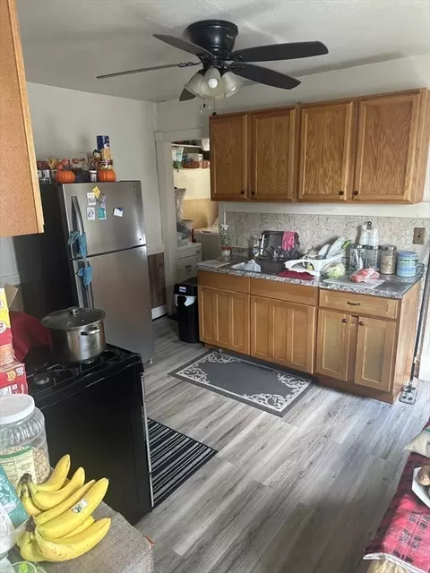 371-373 E Columbus Ave, Springfield, MA 01105 photo 13