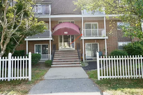 92 Beacon St #6, Lawrence, MA 01843