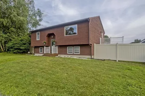 87 Billings St, Chicopee, MA 01013