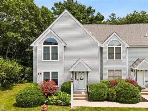 35 Pilgrim Village Rd #1801, Taunton, MA 02780