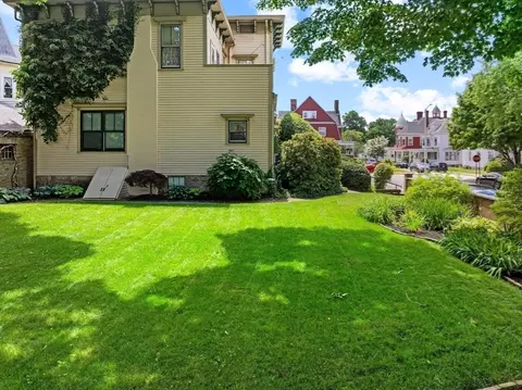 294 French St, Fall River, MA 02720 photo 40