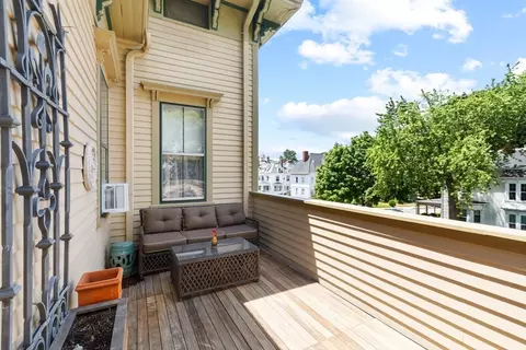294 French St, Fall River, MA 02720 photo 13