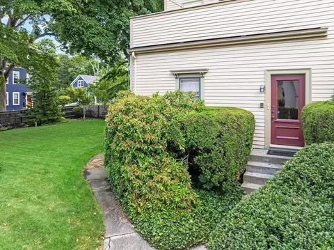 294 French St, Fall River, MA 02720 photo 33